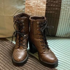 GBG Los Angeles brown zip up combat boots